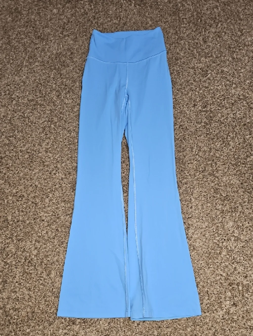 Lululemon Nulu Groove Flare Pants. Sz 4 31